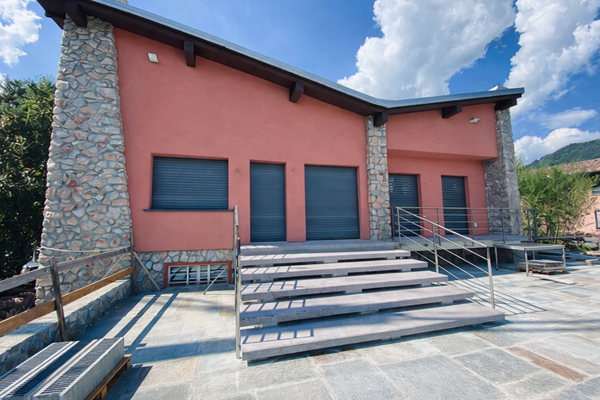 Villa sul Lago di Como con intervento di isolamento termico 8 mm su facciata